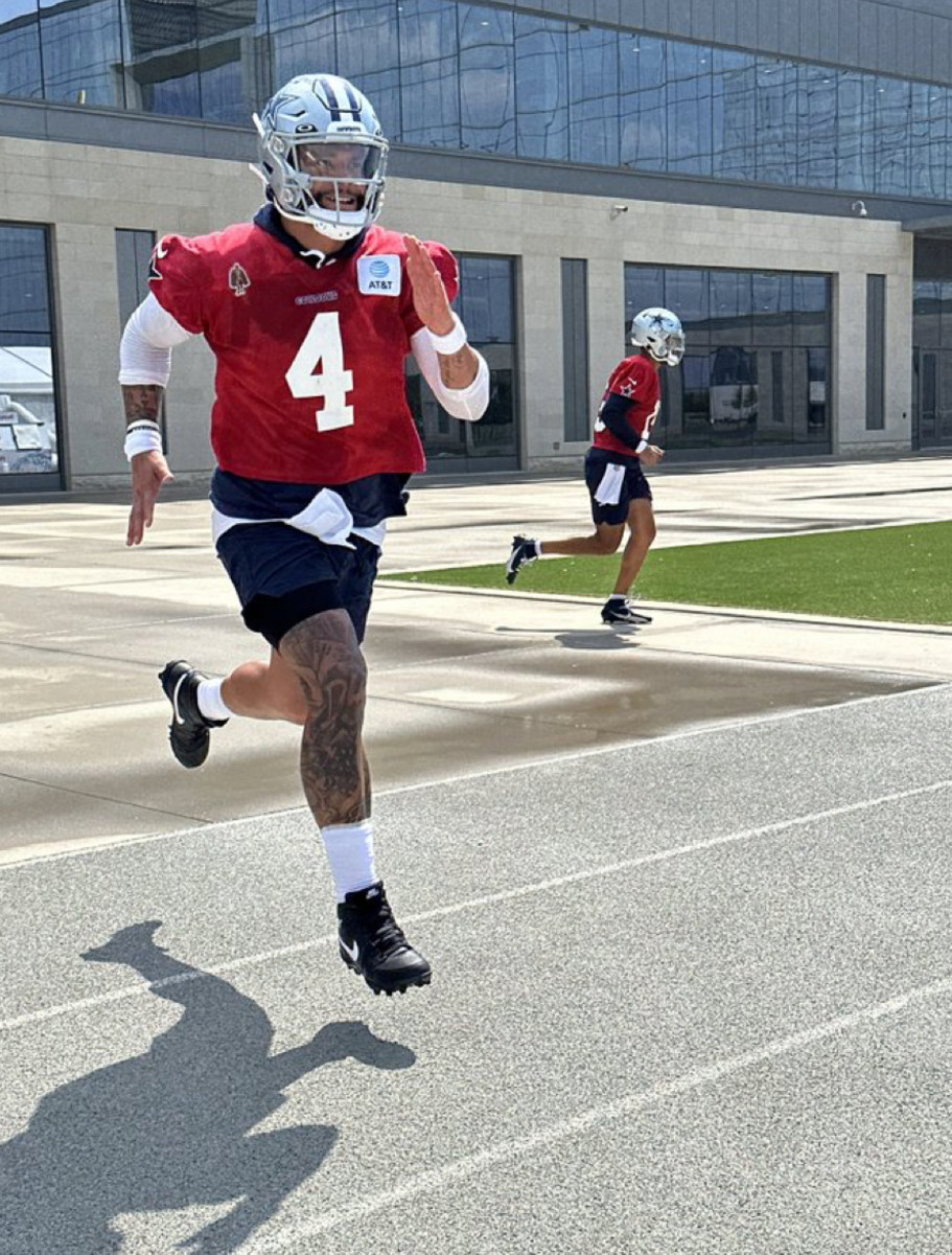 Dak at practice 